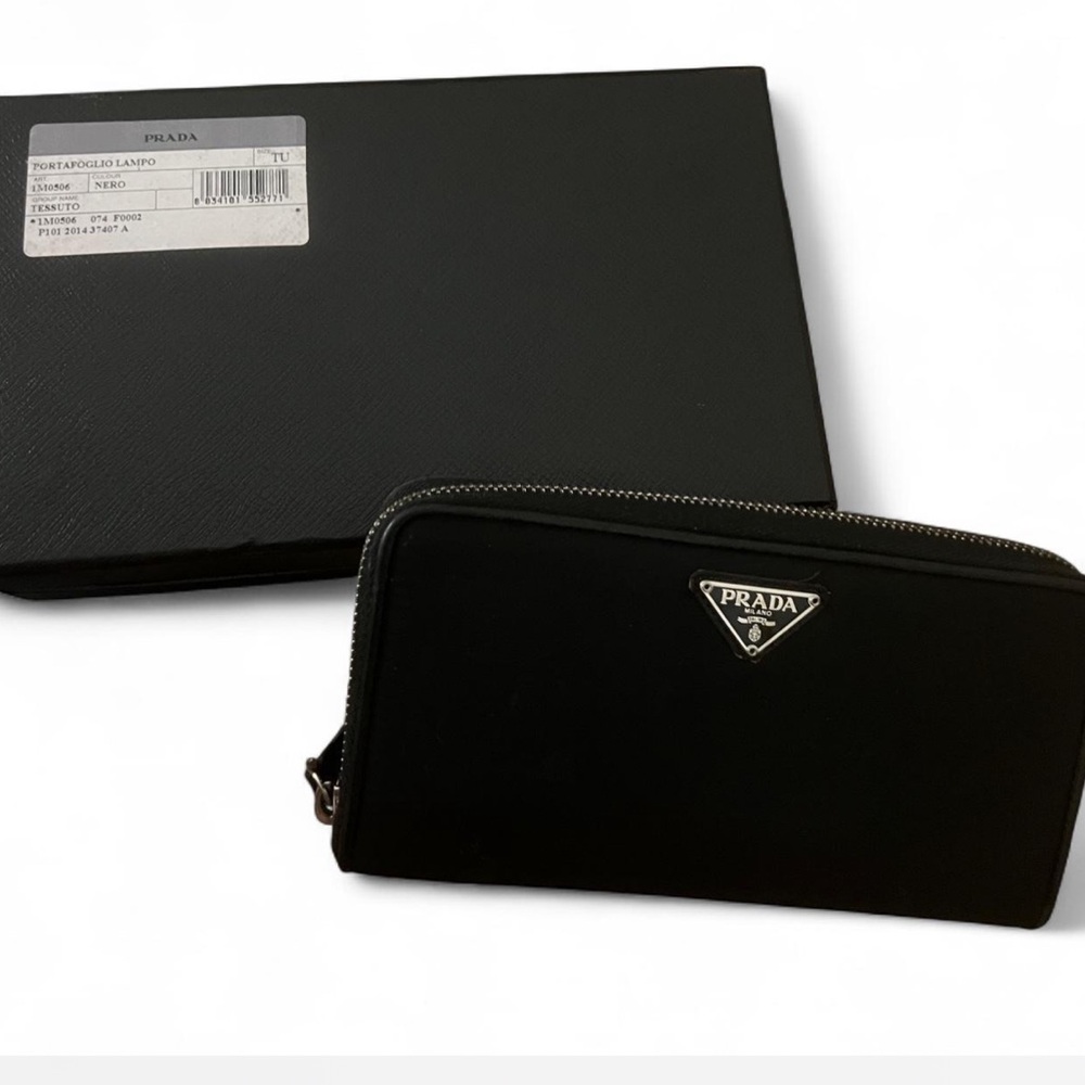 Prada tessuto nylon Black Zip Wallet